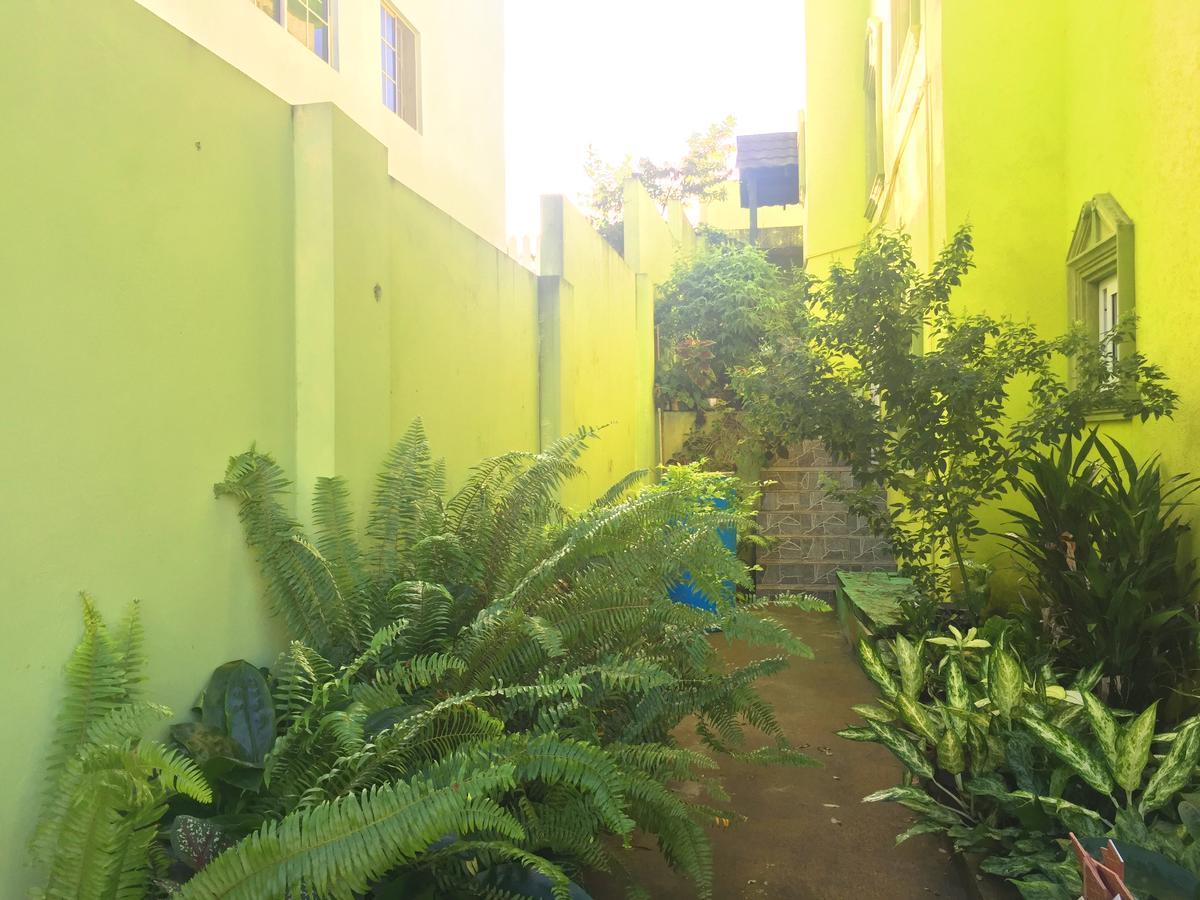 Yaad Hostel Montego Bay Esterno foto