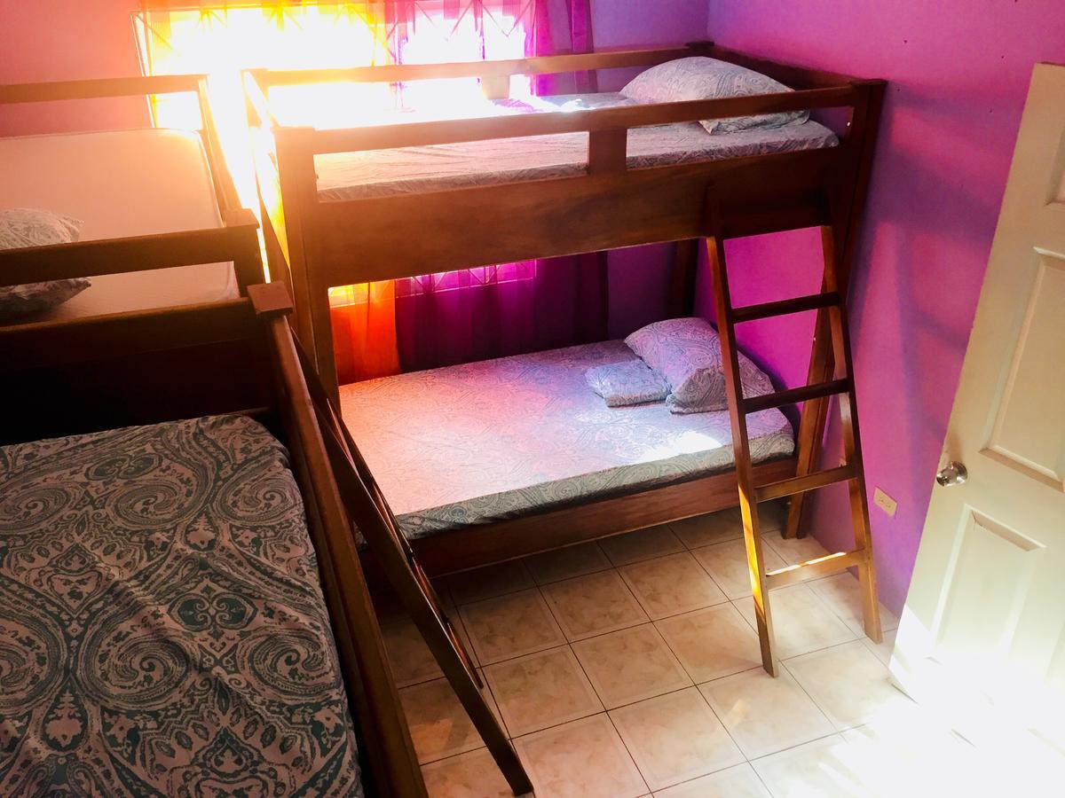 Yaad Hostel Montego Bay Esterno foto