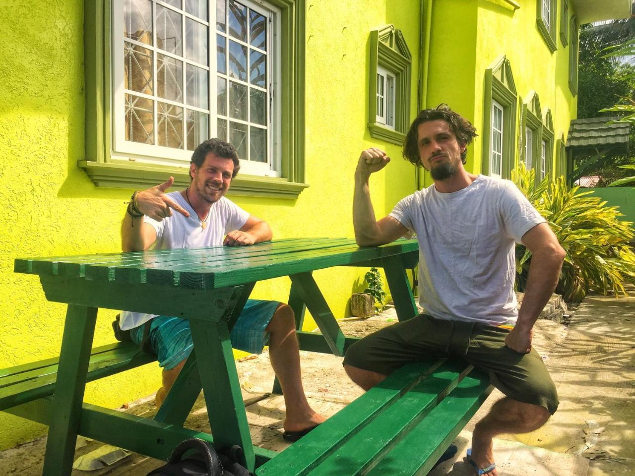 Yaad Hostel Montego Bay Esterno foto